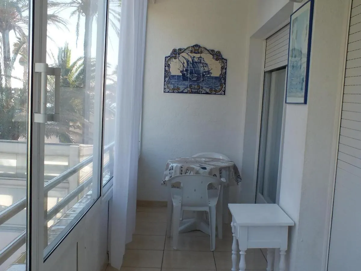 Apartamento En Primera Linea De Playa Con Piscina Y Terraza En Roses - Es-204-5 0*,